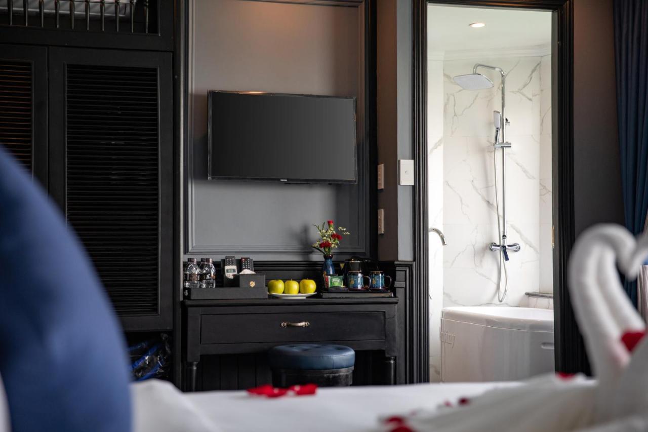 Rosy Cruises  5*